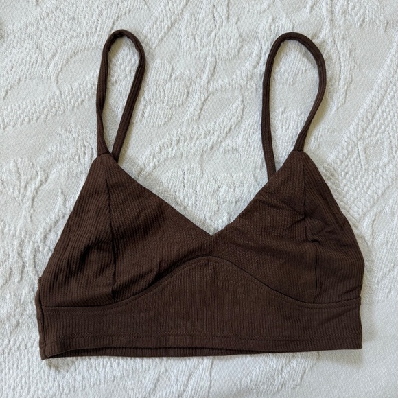 White Fox Boutique Two Piece Crop Top - Picture 3 of 5